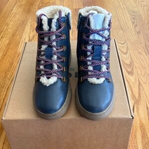 Kids Boden Faux Fur Lined Lace-Up Boot, Navy, Size 2.5 US (34 EU)